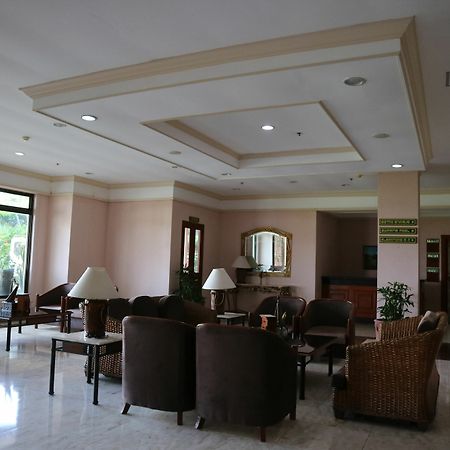 Sunrise Holiday Mansion Tagaytay City Exterior foto