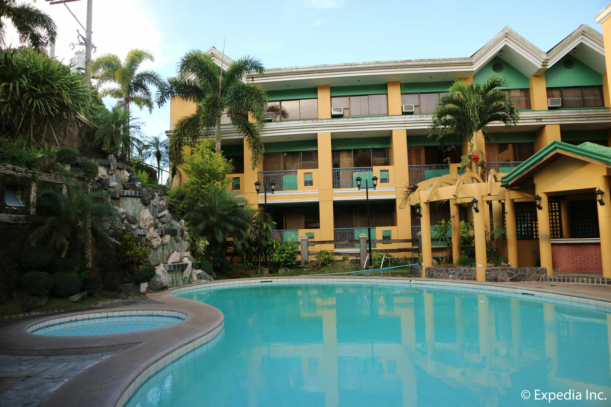 Sunrise Holiday Mansion Tagaytay City Exterior foto